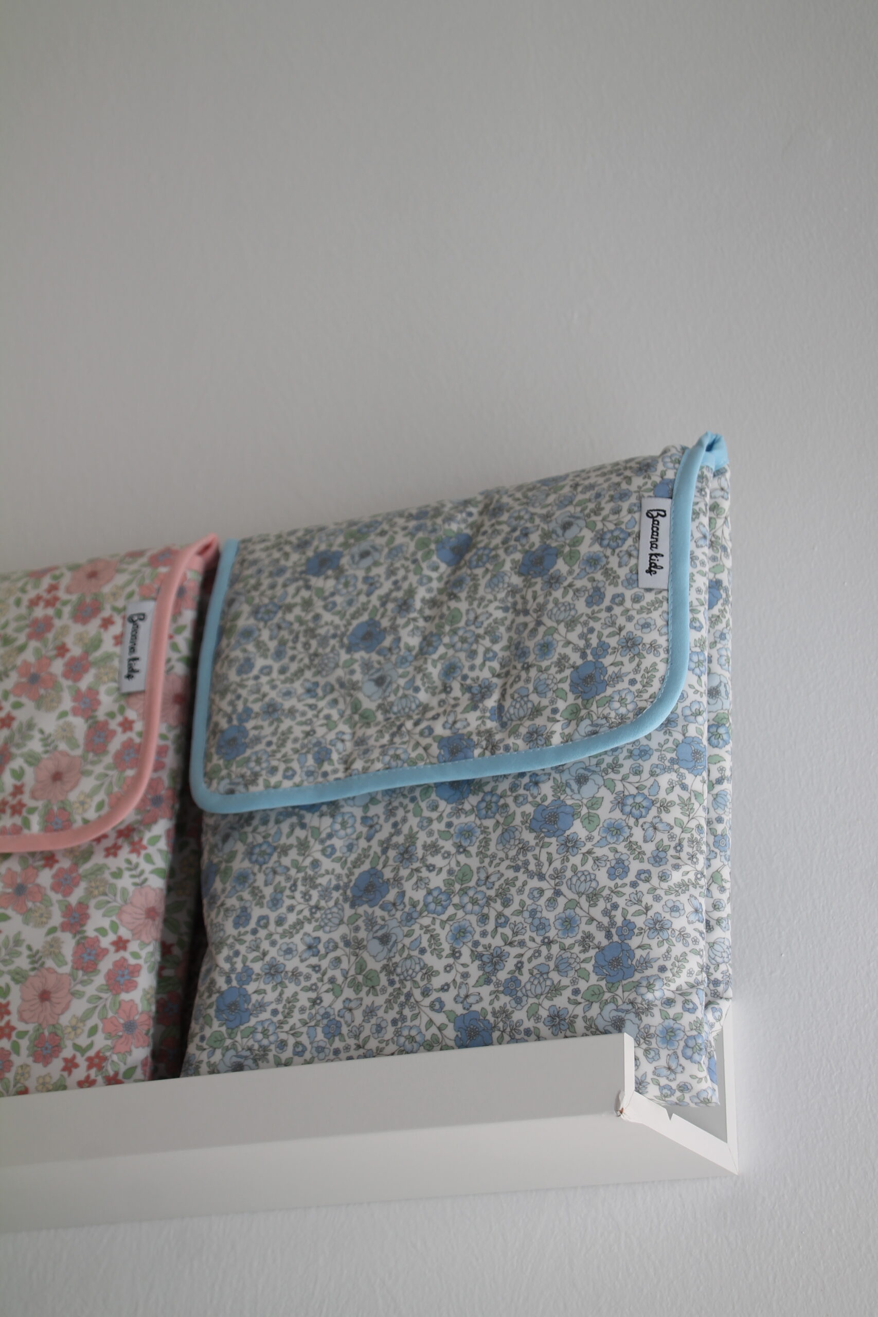 Cambiador impermeable Fiori azul